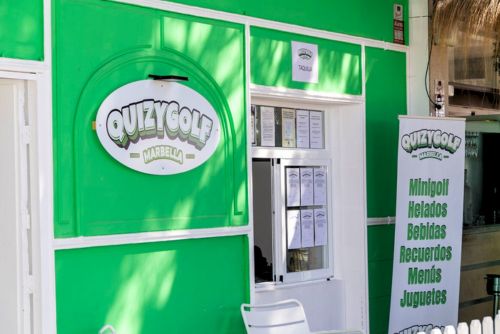 ORGANISE A MINIGOLF TOURNAMENT